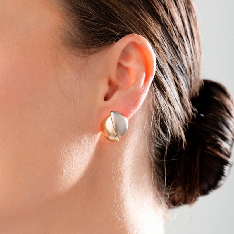 Brinco Meia Esfera - Folheado a Ouro 18k