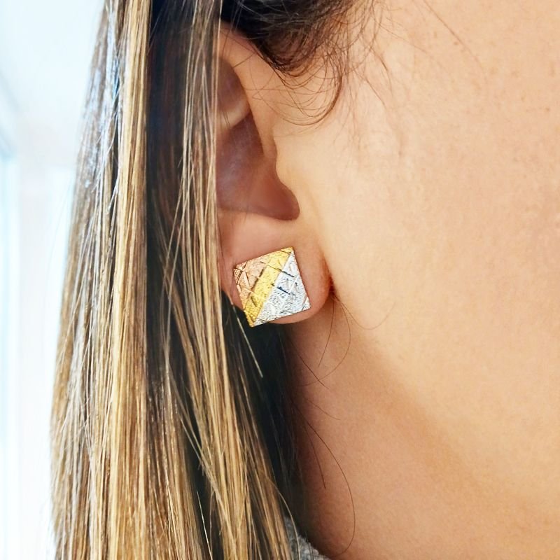 Brinco Quadrado Tricolor - Folheado a Ouro 18k