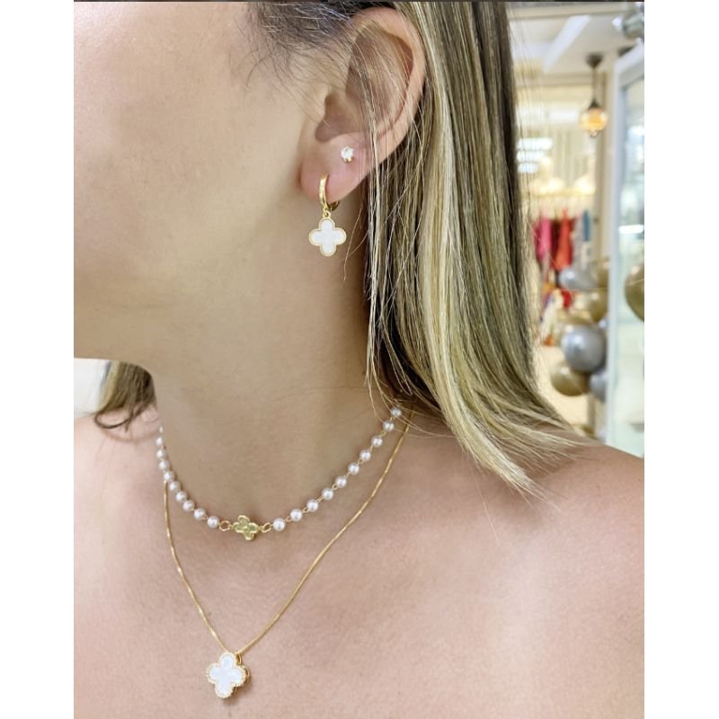 Choker Trevo e Pérolas - Folheada a Ouro 18k
