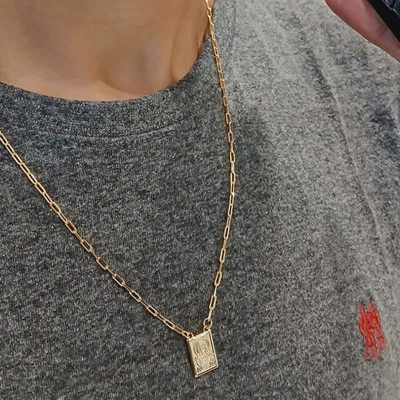 Escapulário Cartier - Folheado a Ouro 18k