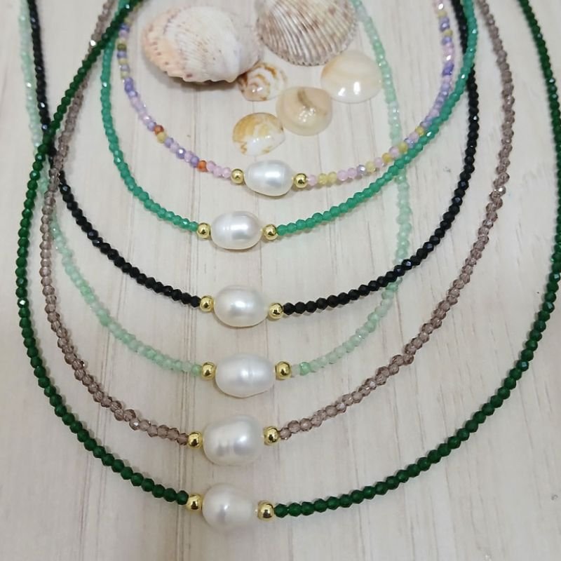 Gargantilha Cristais com Pérola - Folheada a Ouro 18k