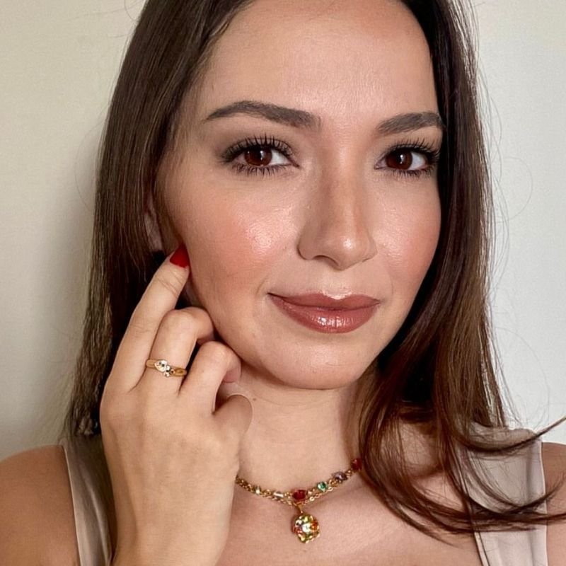 Gargantilha Flor Colorida - Folheada a Ouro 18k